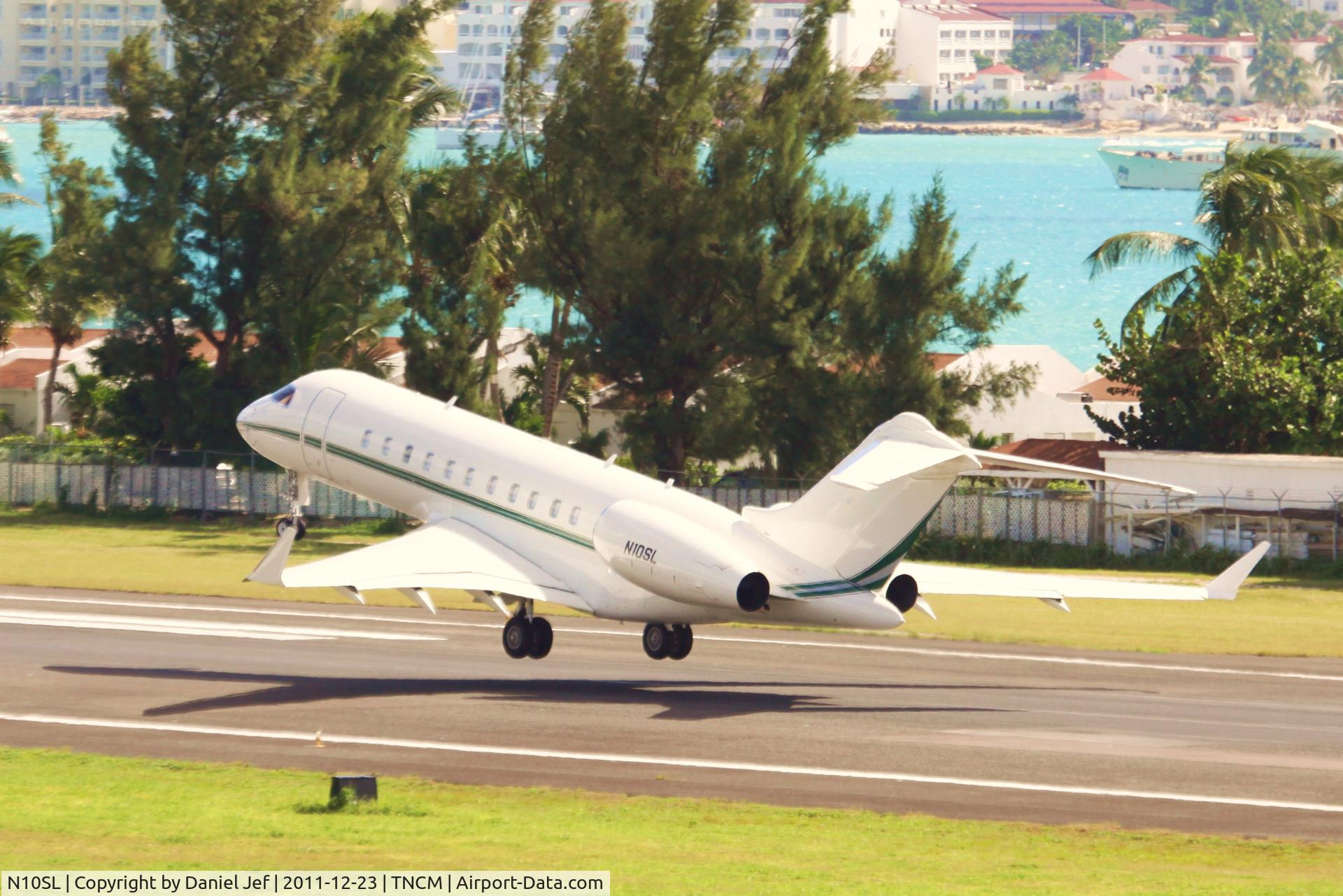 N10SL, 2006 Bombardier BD-700-1A11 Global 5000 C/N 9221, N10SL