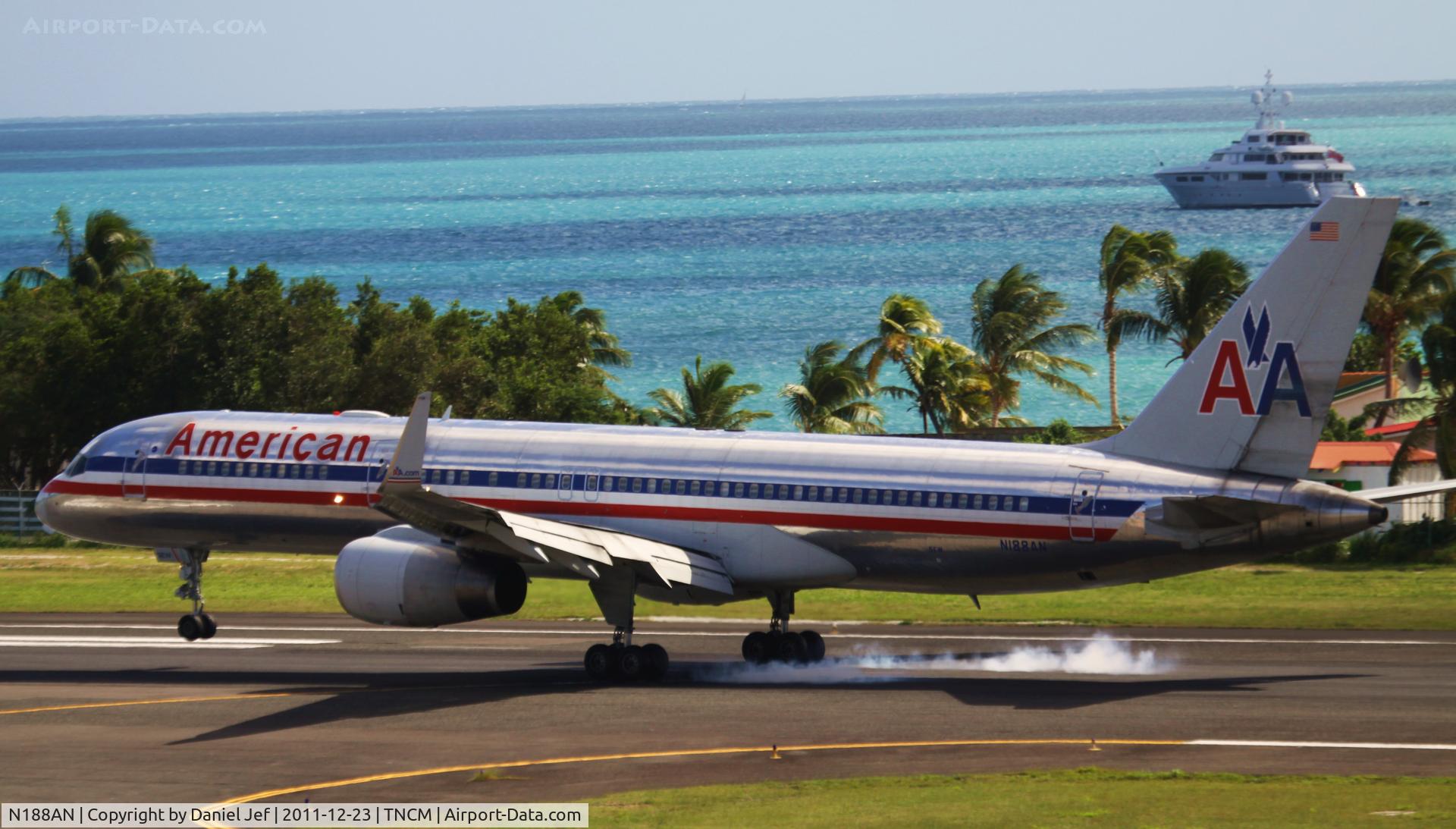 N188AN, 2001 Boeing 757-223 C/N 32382, N188AN
