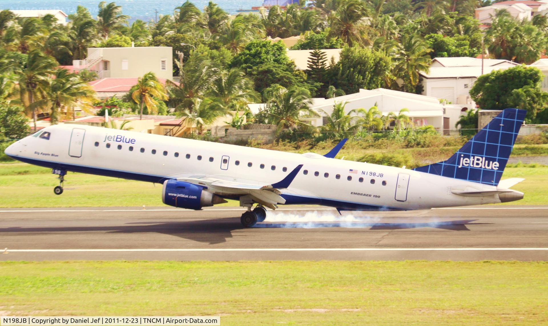 N198JB, 2006 Embraer 190AR (ERJ-190-100IGW) C/N 19000021, N198JB