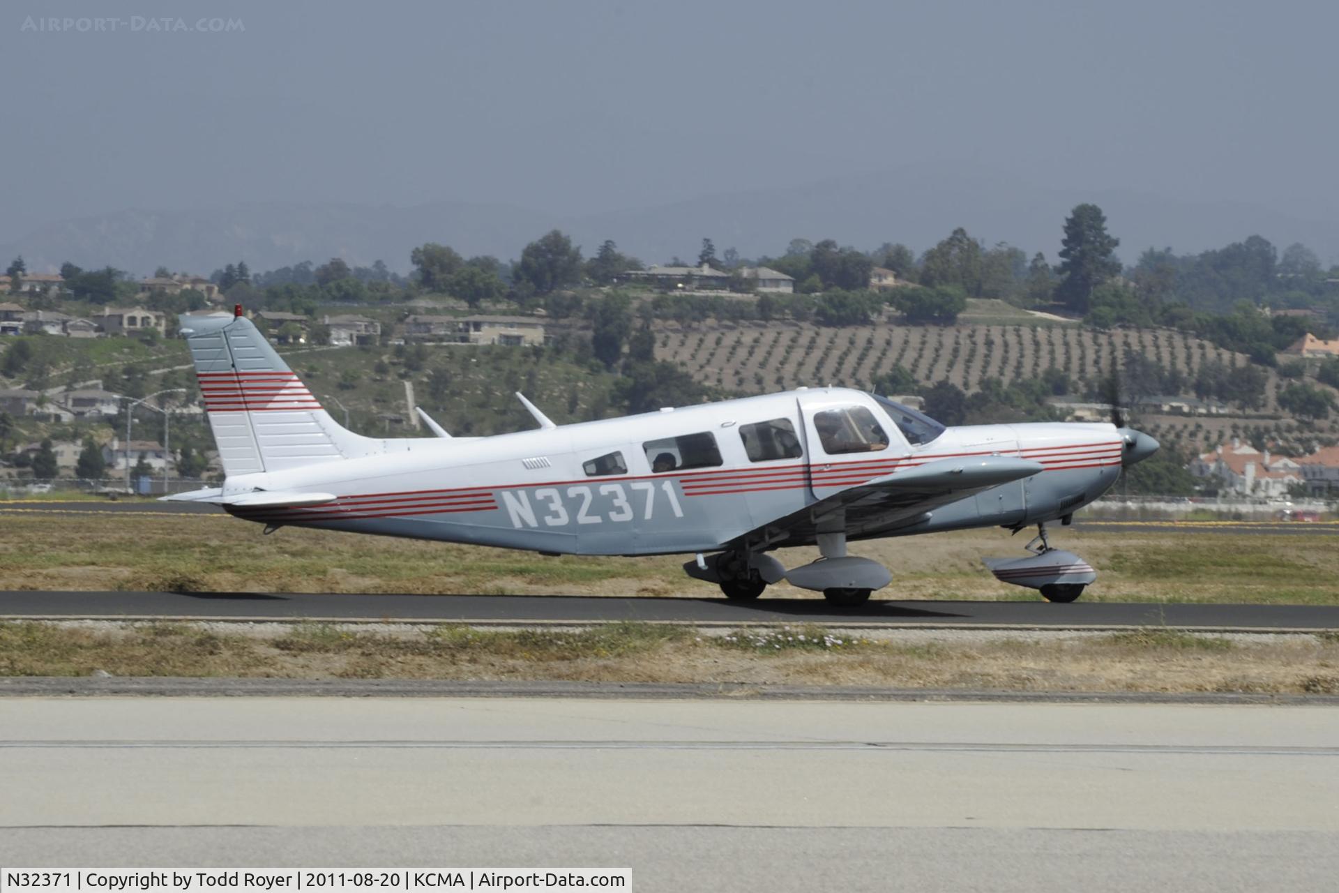 N32371, 1974 Piper PA-32-300 Cherokee Six Cherokee Six C/N 32-7540035, Camarillo Airport