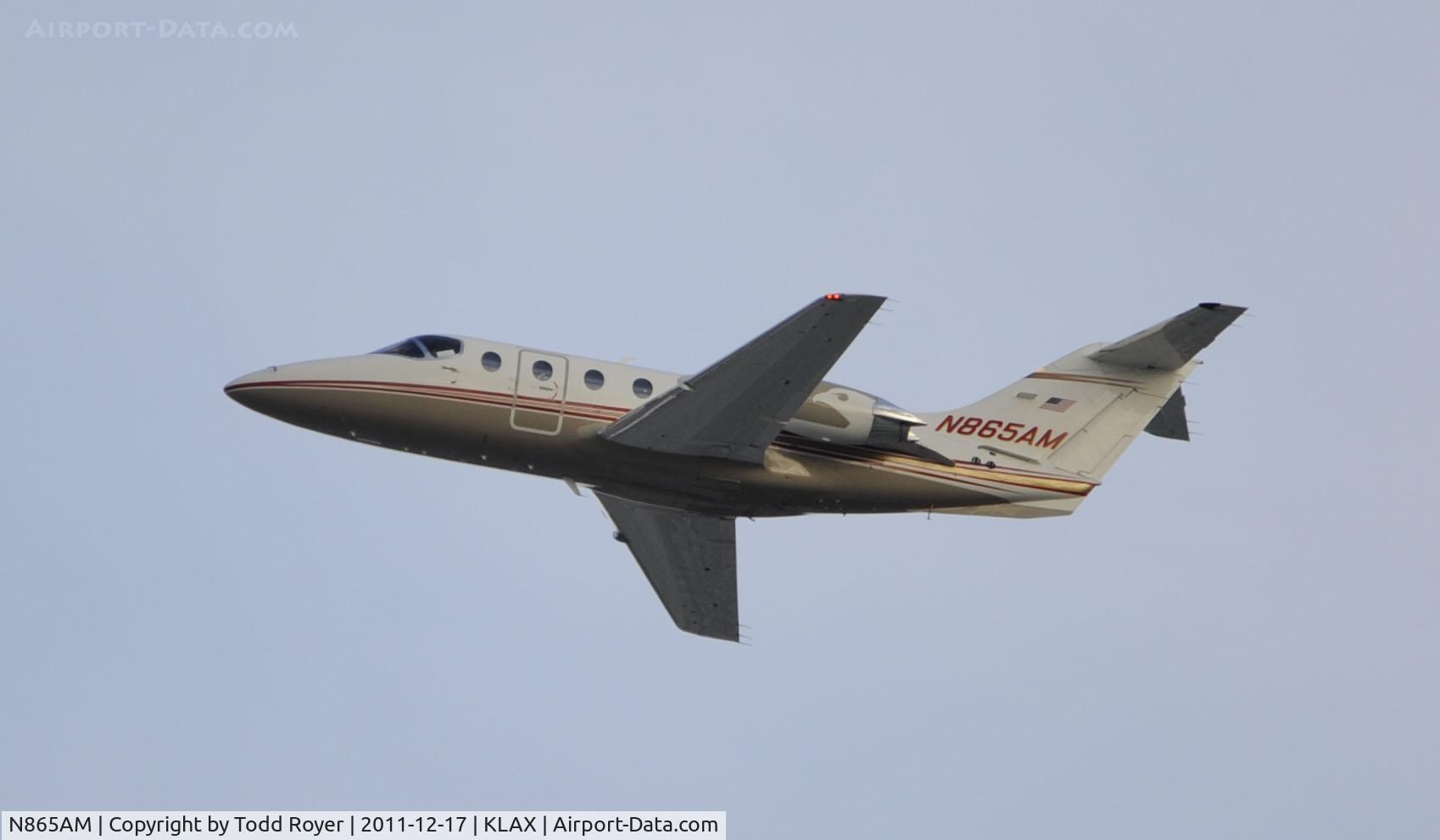 N865AM, Raytheon Aircraft Company 400A C/N RK-358, Departing LAX