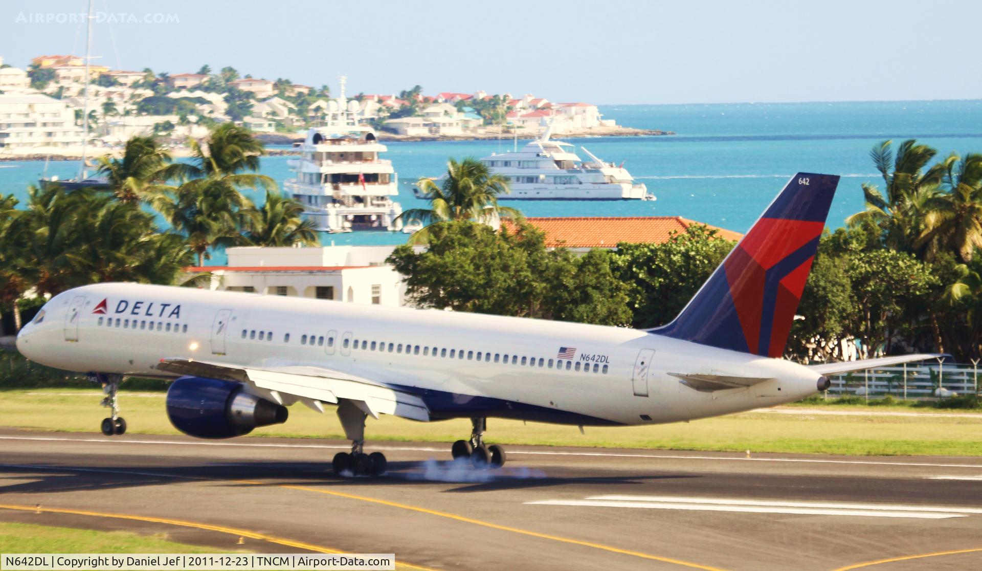 N642DL, 1988 Boeing 757-232 C/N 23996, N642DL