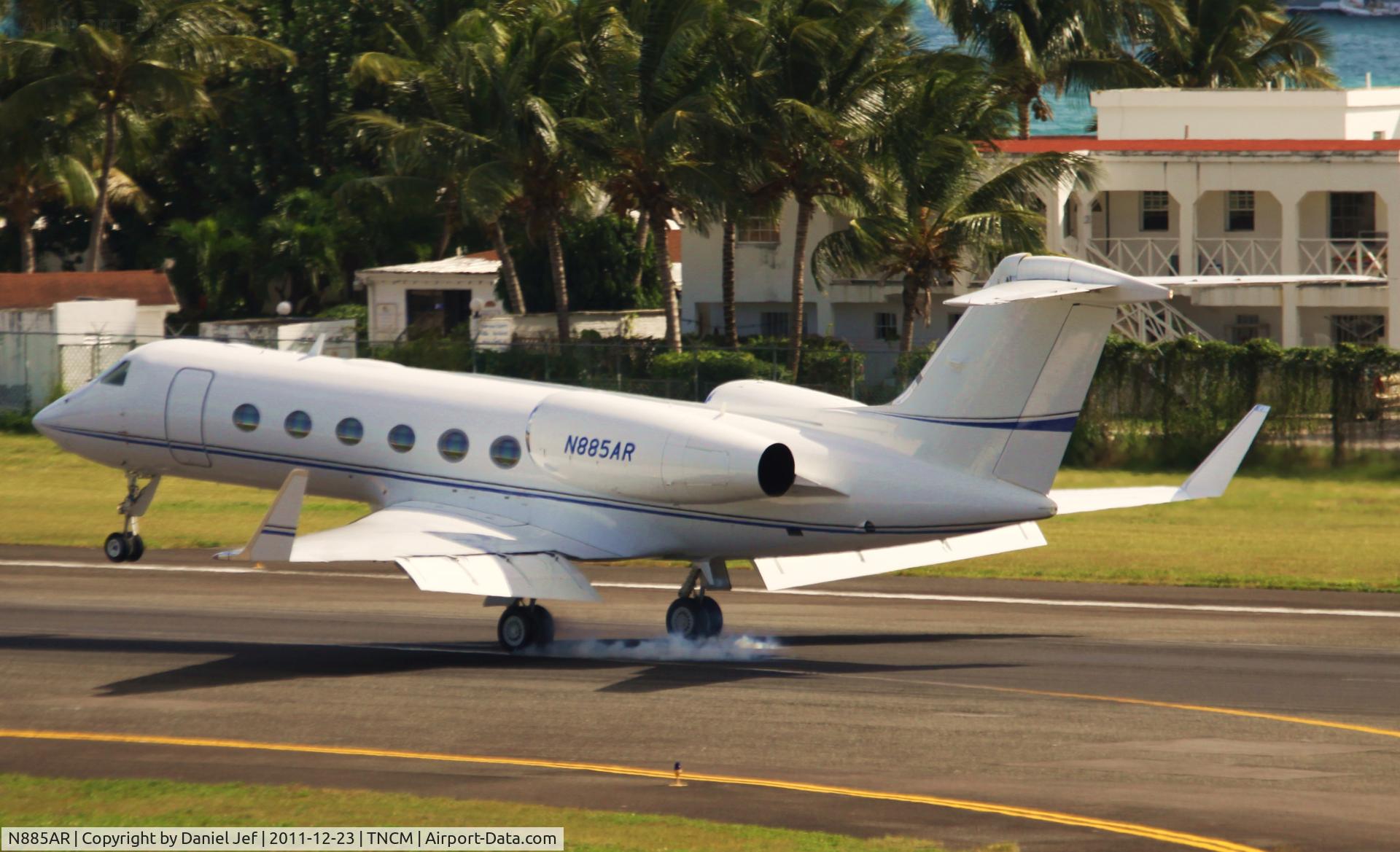 N885AR, 2004 Gulfstream Aerospace GIV-X (G450) C/N 4009, N885AR