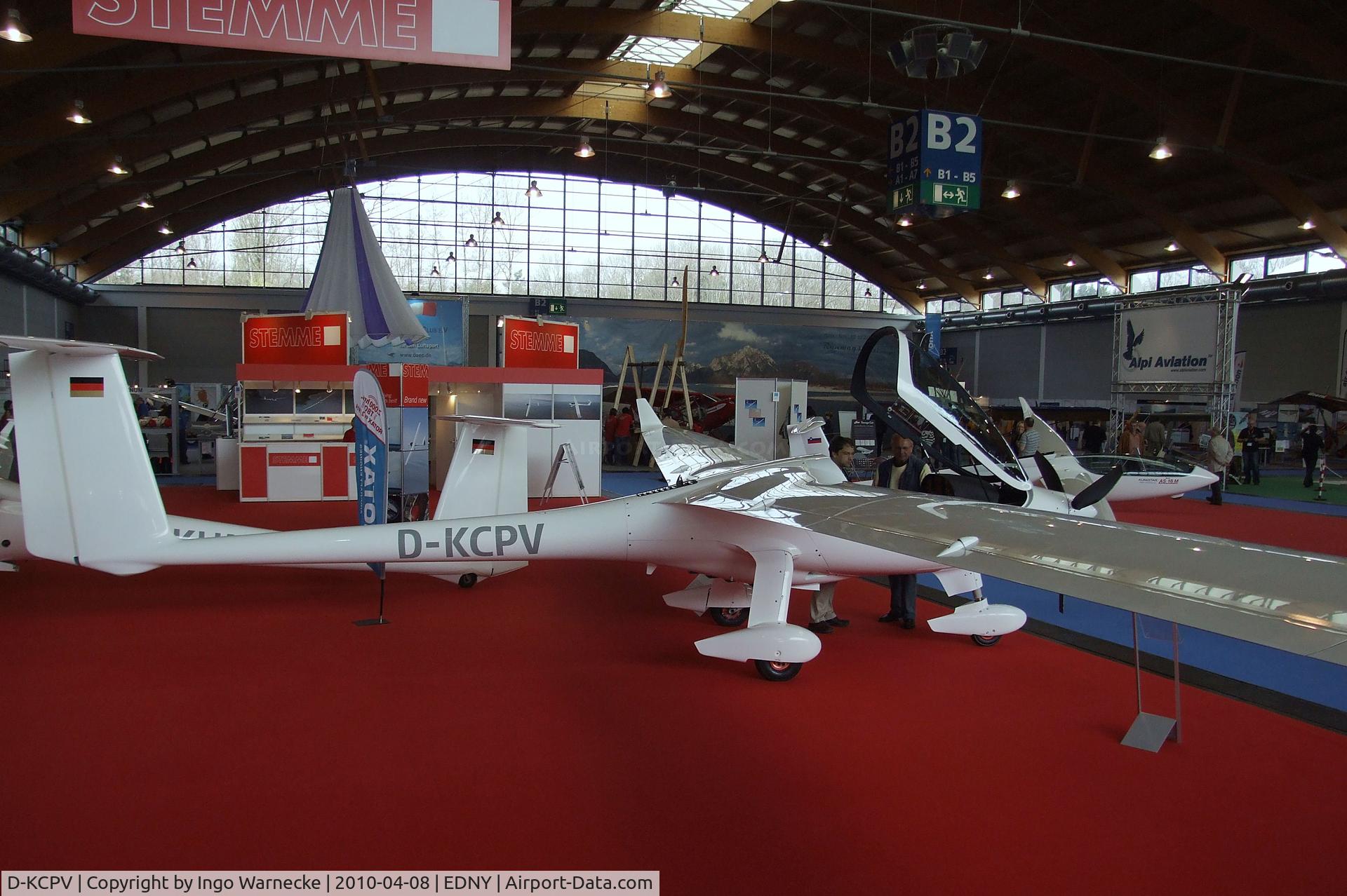 D-KCPV, Stemme S-6 C/N 6.T.10.011, Stemme S6T at the AERO 2010, Friedrichshafen