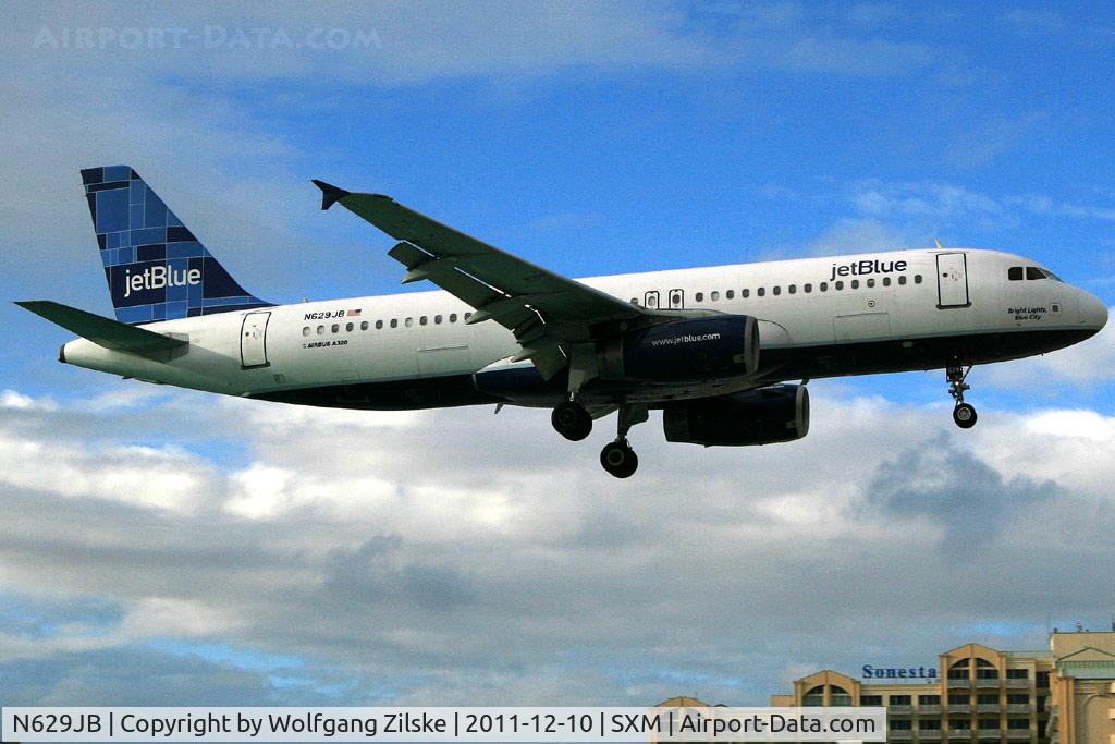 N629JB, 2005 Airbus A320-232 C/N 2580, visitor
