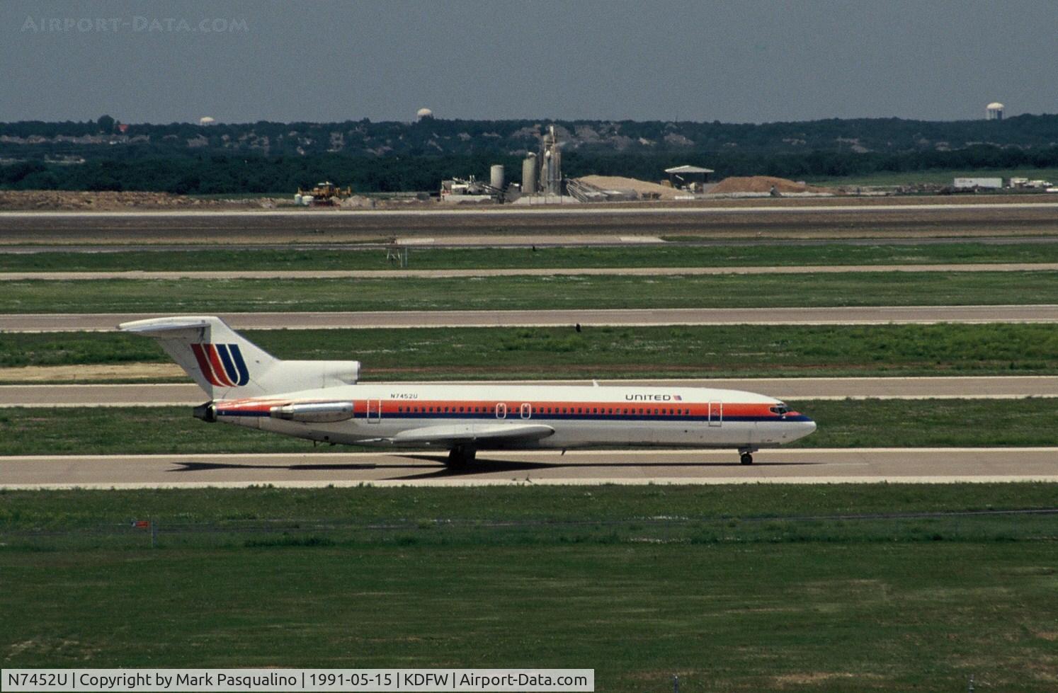 N7452U, 1979 Boeing 727-222 C/N 21906, Boeing 727-200