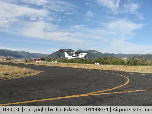 N8333L, 1968 Cessna 172I C/N 17256533, In Red Lodge Montana
