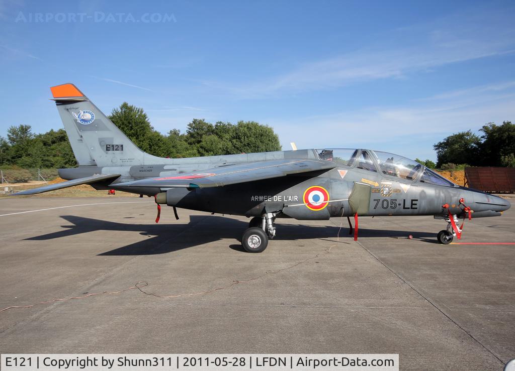 E121, Dassault-Dornier Alpha Jet E C/N E121, Used as a spare during Rochefort Open Day...
