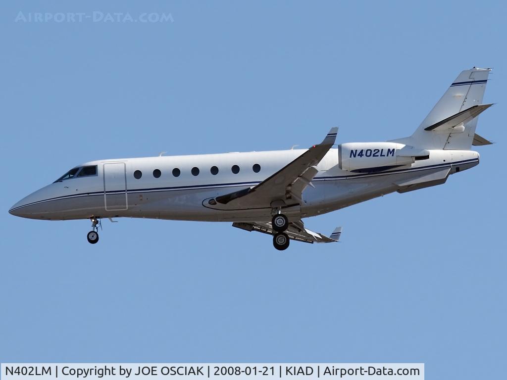 N402LM, 2003 Israel Aircraft Industries Gulfstream 200 C/N 082, Arriving at Dulles