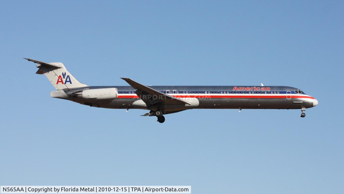 N565AA, 1987 McDonnell Douglas MD-83 (DC-9-83) C/N 49347, American MD-83
