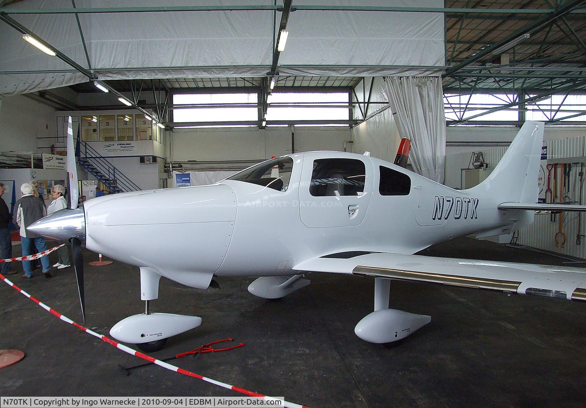 N70TK, 2007 Columbia Aircraft Mfg LC41-550FG C/N 41720, Columbia 400 (LC41-550FG) at the 2010 Air Magdeburg