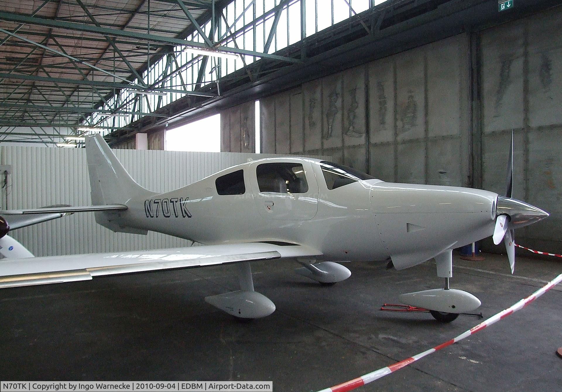N70TK, 2007 Columbia Aircraft Mfg LC41-550FG C/N 41720, Columbia 400 (LC41-550FG) at the 2010 Air Magdeburg