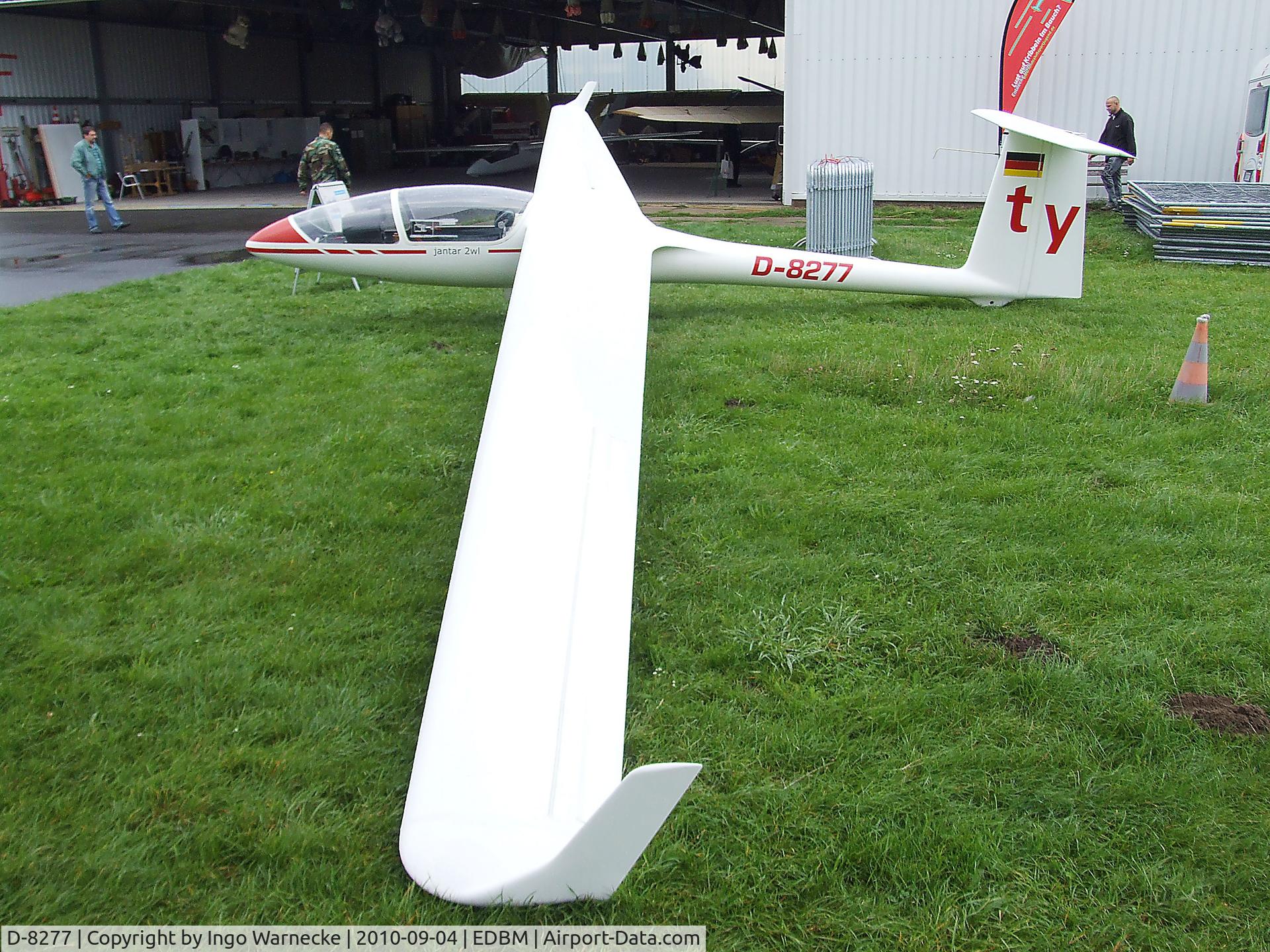D-8277, PZL-Bielsko SZD-48-1 Jantar Standard 2 C/N B-1166, PZL SZD-48-1 Jantar Standard 2 at the 2010 Air Magdeburg