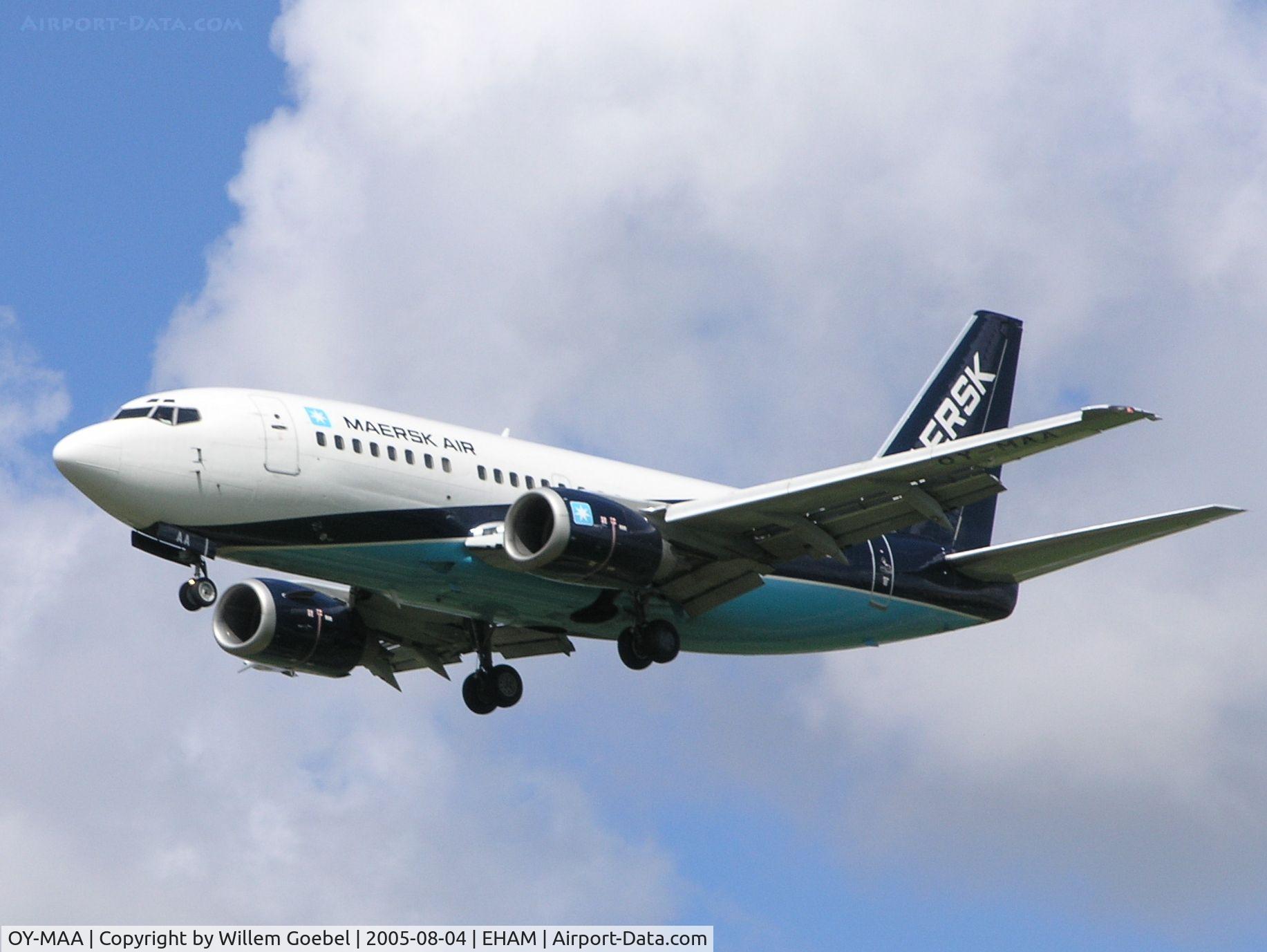 OY-MAA, 1990 Boeing 737-5L9 C/N 24778, Landing on runway 18C of Amsterdam Airport