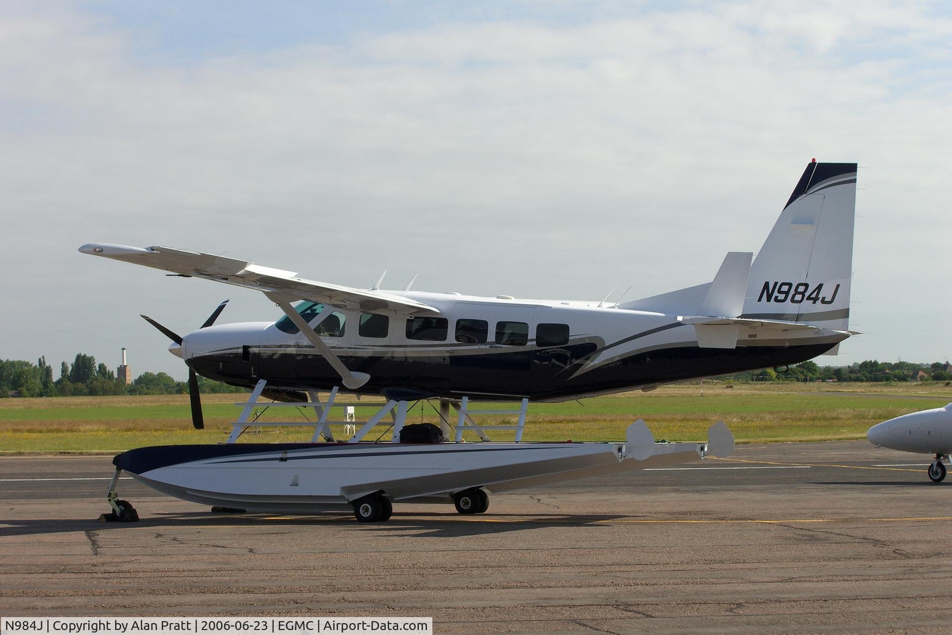 N984J, 1999 Cessna 208 Caravan I C/N 20800303, Parked on the main apron