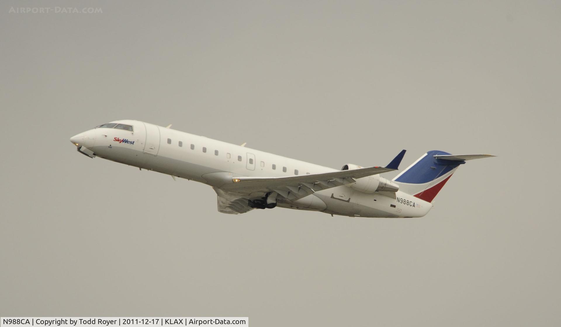 N988CA, 1997 Canadair CRJ-100ER (CL-600-2B19) C/N 7204, Departing LAX
