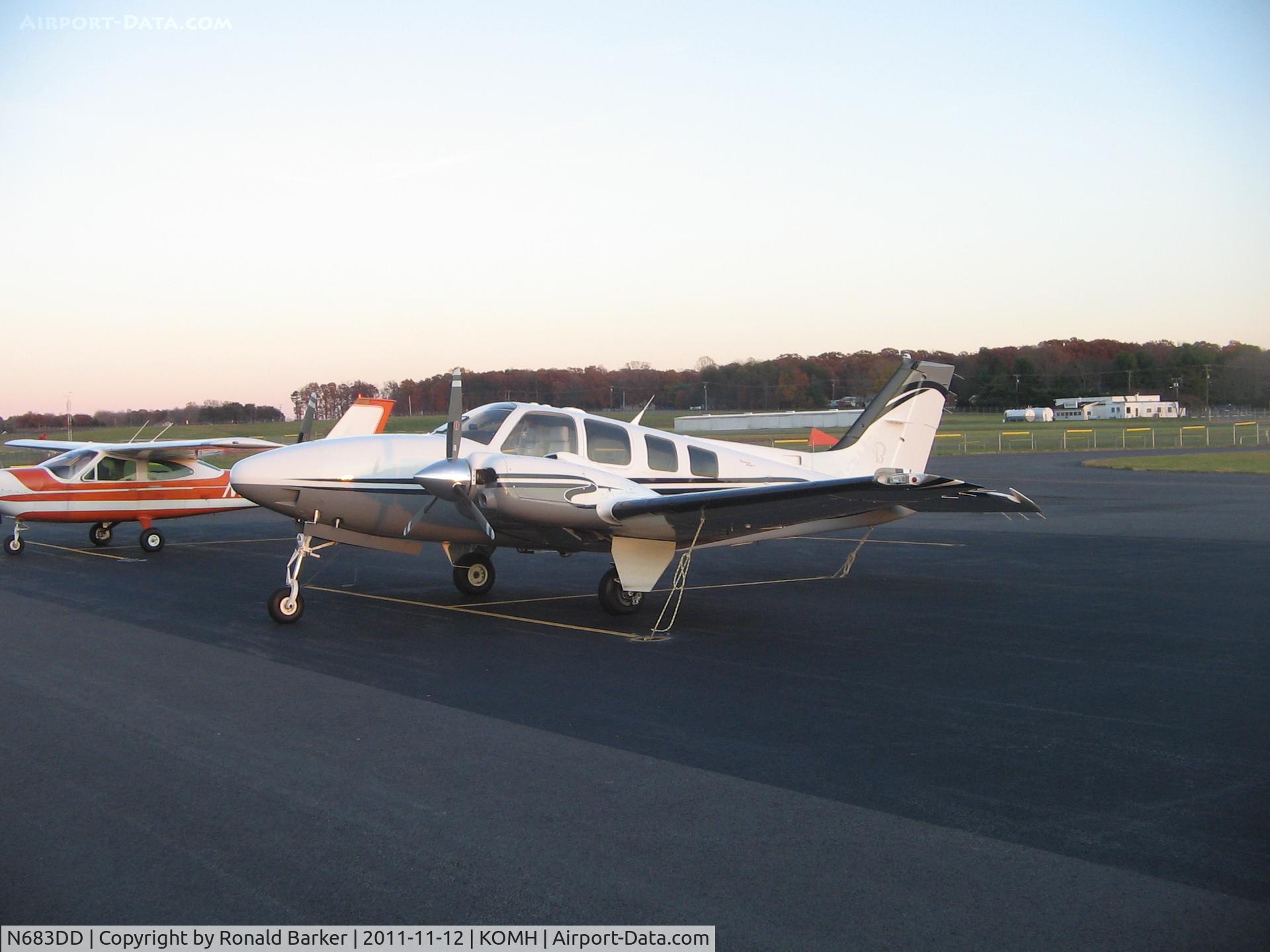 N683DD, 2007 Raytheon Aircraft Company G58 Baron C/N TH-2175, Orange