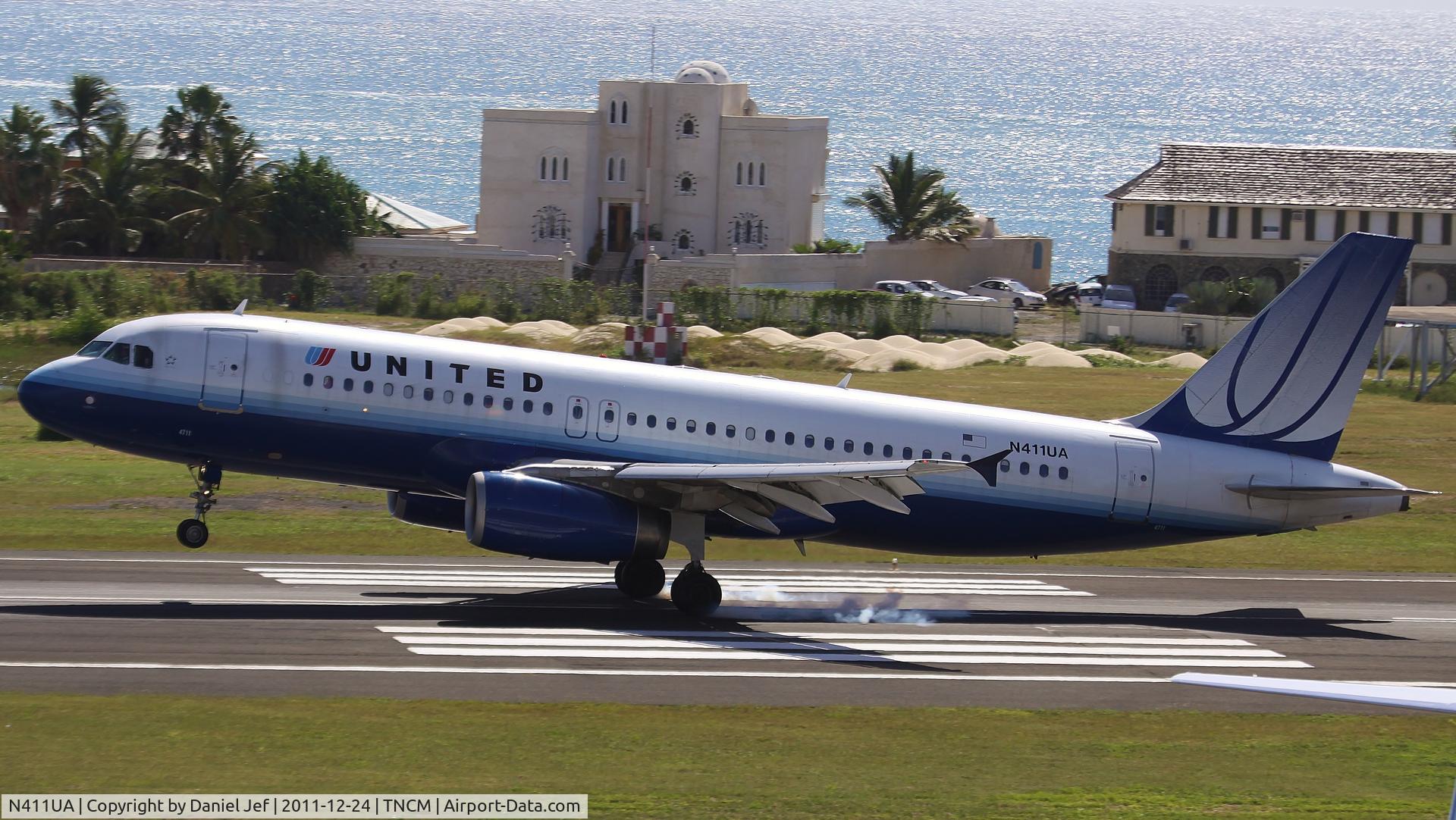 N411UA, 1994 Airbus A320-232 C/N 464, N411UA