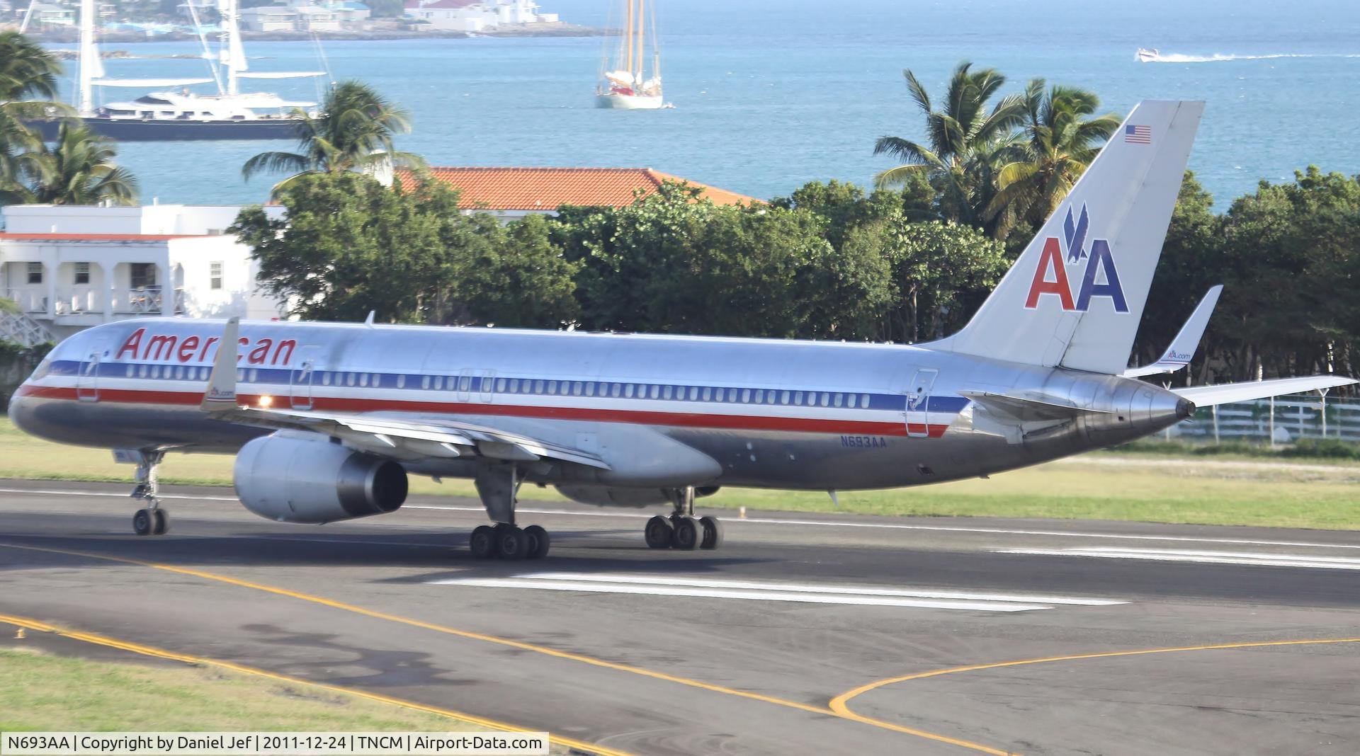 N693AA, 1994 Boeing 757-223 C/N 26973, N693AA