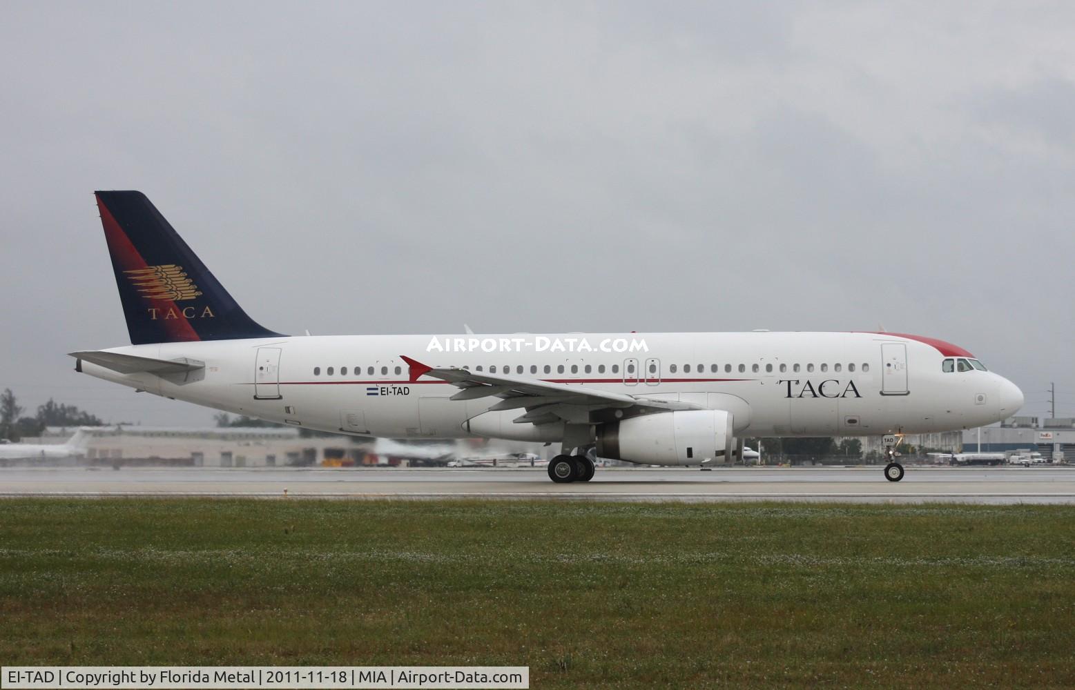 EI-TAD, 2000 Airbus A320-233 C/N 1334, Taca A320 departing Runway 12