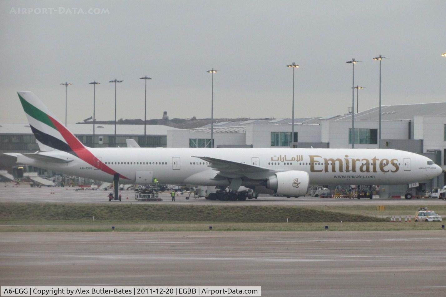 A6-EGG, 2011 Boeing 777-31H/ER C/N 41070, Boarding at BHX