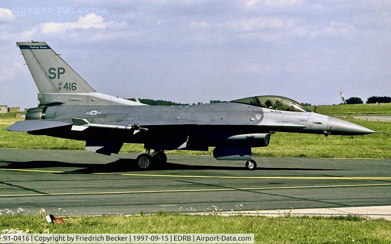 91-0416, 1994 General Dynamics F-16CJ Fighting Falcon C/N CC-114, taxying to the active