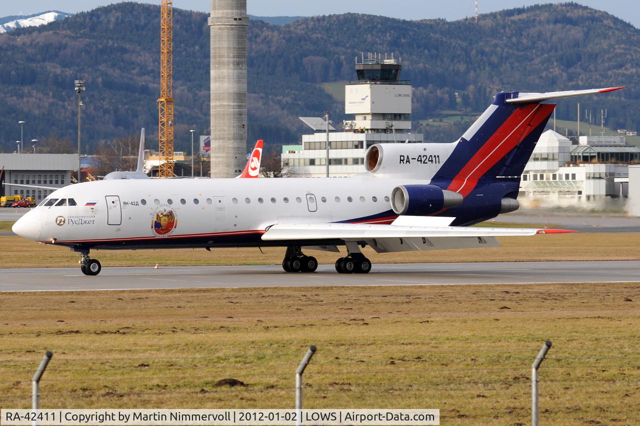 RA-42411, 1992 Yakovlev Yak-42D C/N 4520421219043, Rusjet