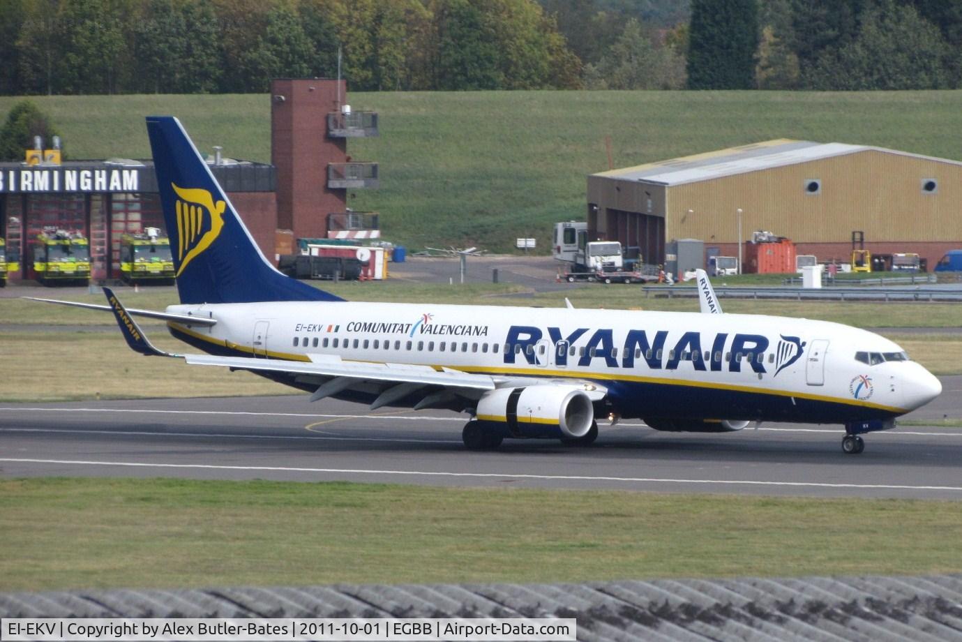 EI-EKV, 2010 Boeing 737-8AS C/N 38507, Slowing down
