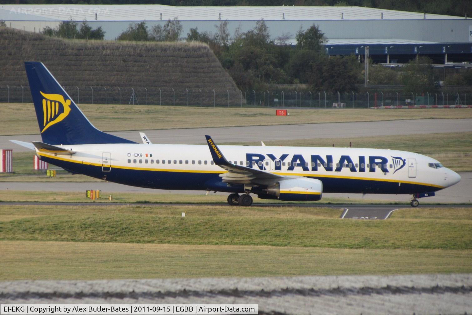 EI-EKG, 2010 Boeing 737-8AS C/N 35021, Taxiing in