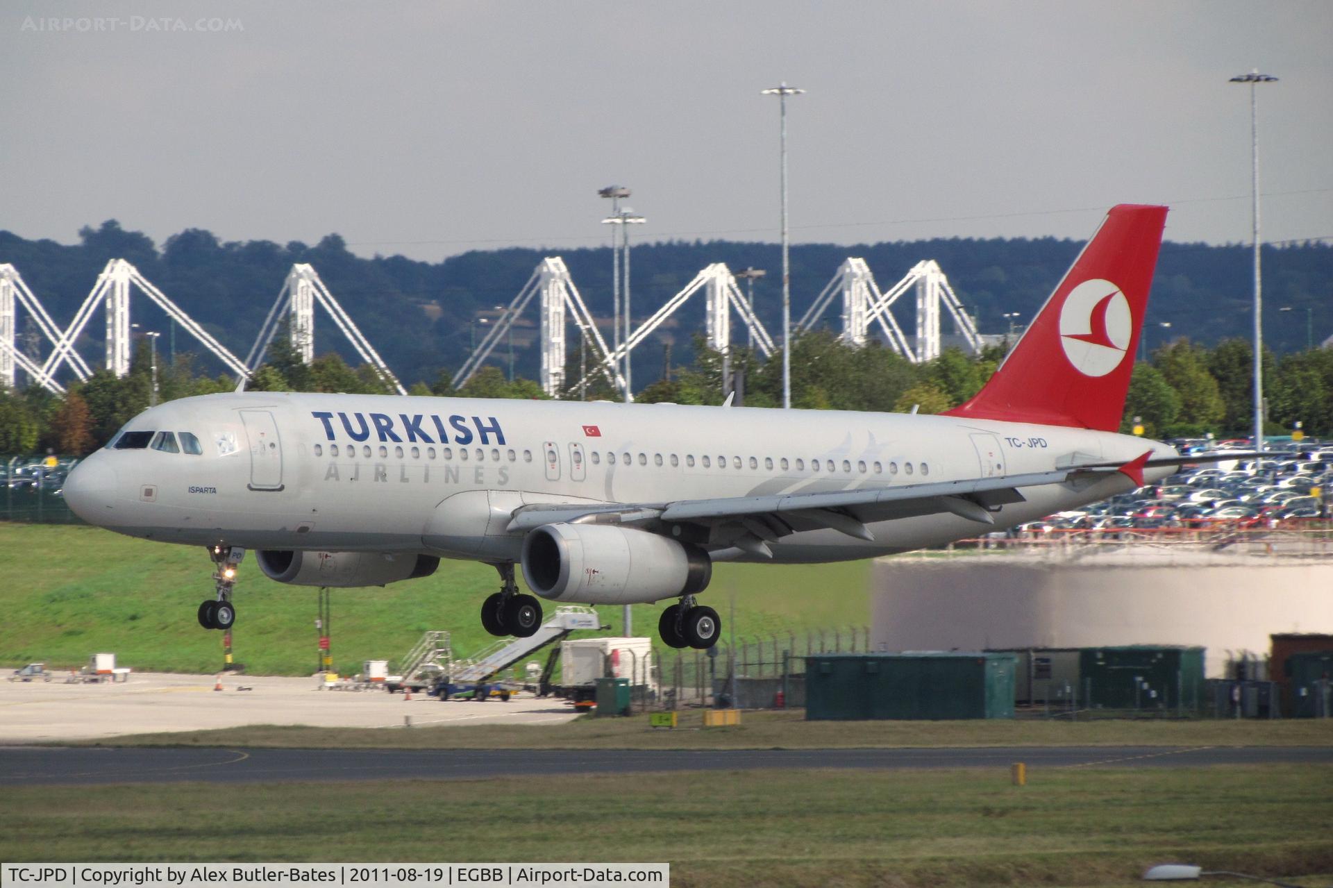 TC-JPD, 2006 Airbus A320-232 C/N 2934, Just before touch down
