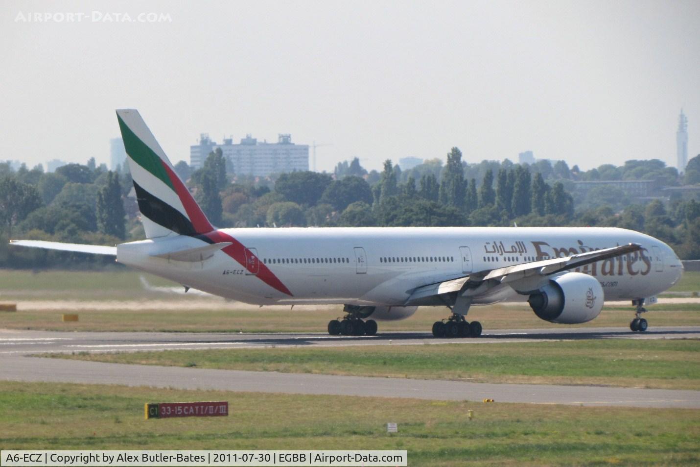 A6-ECZ, 2010 Boeing 777-31H/ER C/N 38983, Powering down the runway