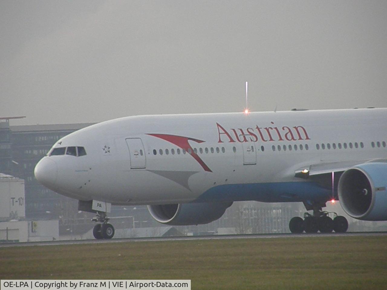 OE-LPA, 1997 Boeing 777-2Z9/ER C/N 28698, OE-LPA