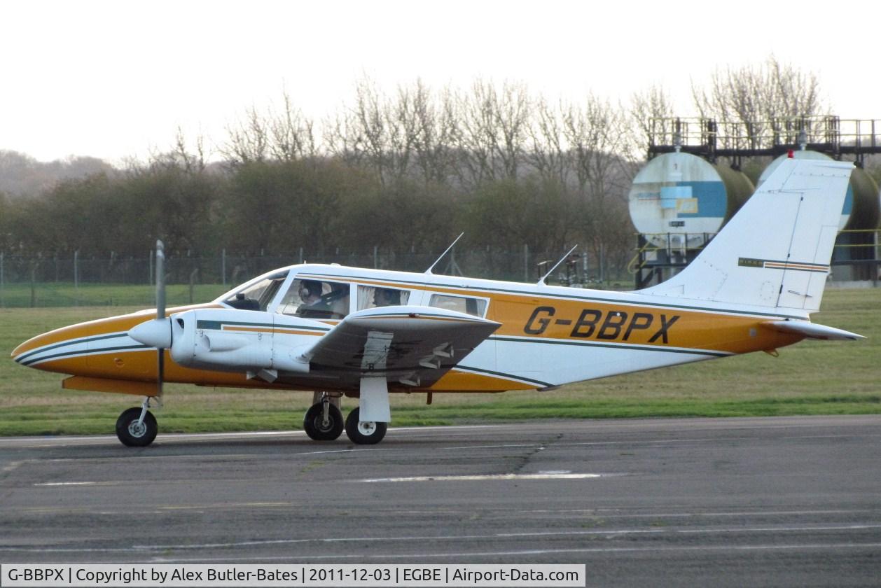 G-BBPX, 1972 Piper PA-34-200 Seneca C/N 34-7250262, Taxiing for departure