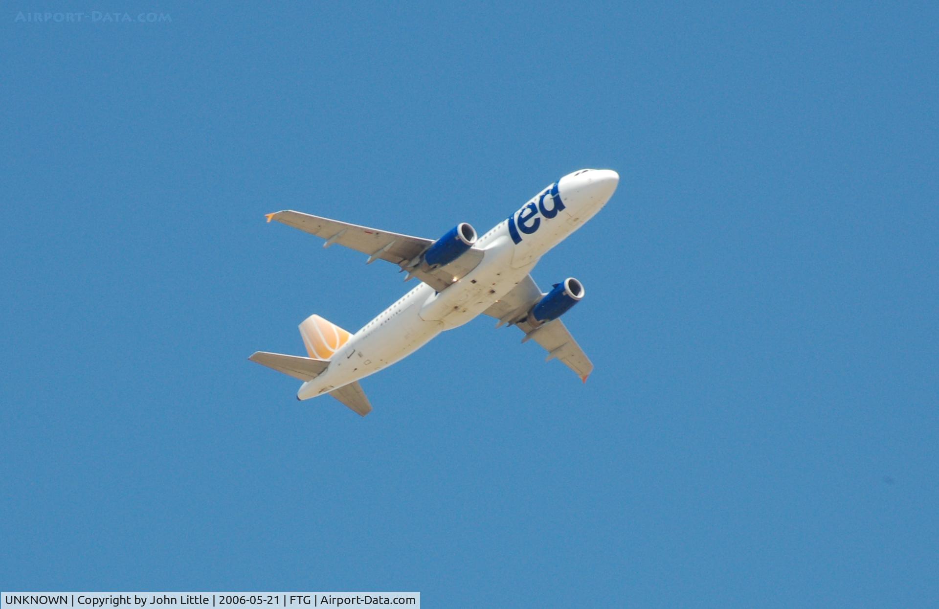 UNKNOWN, Airliners Various C/N Unknown, Picture from the ground with 500MM Mirror Lens on Nikon Digital