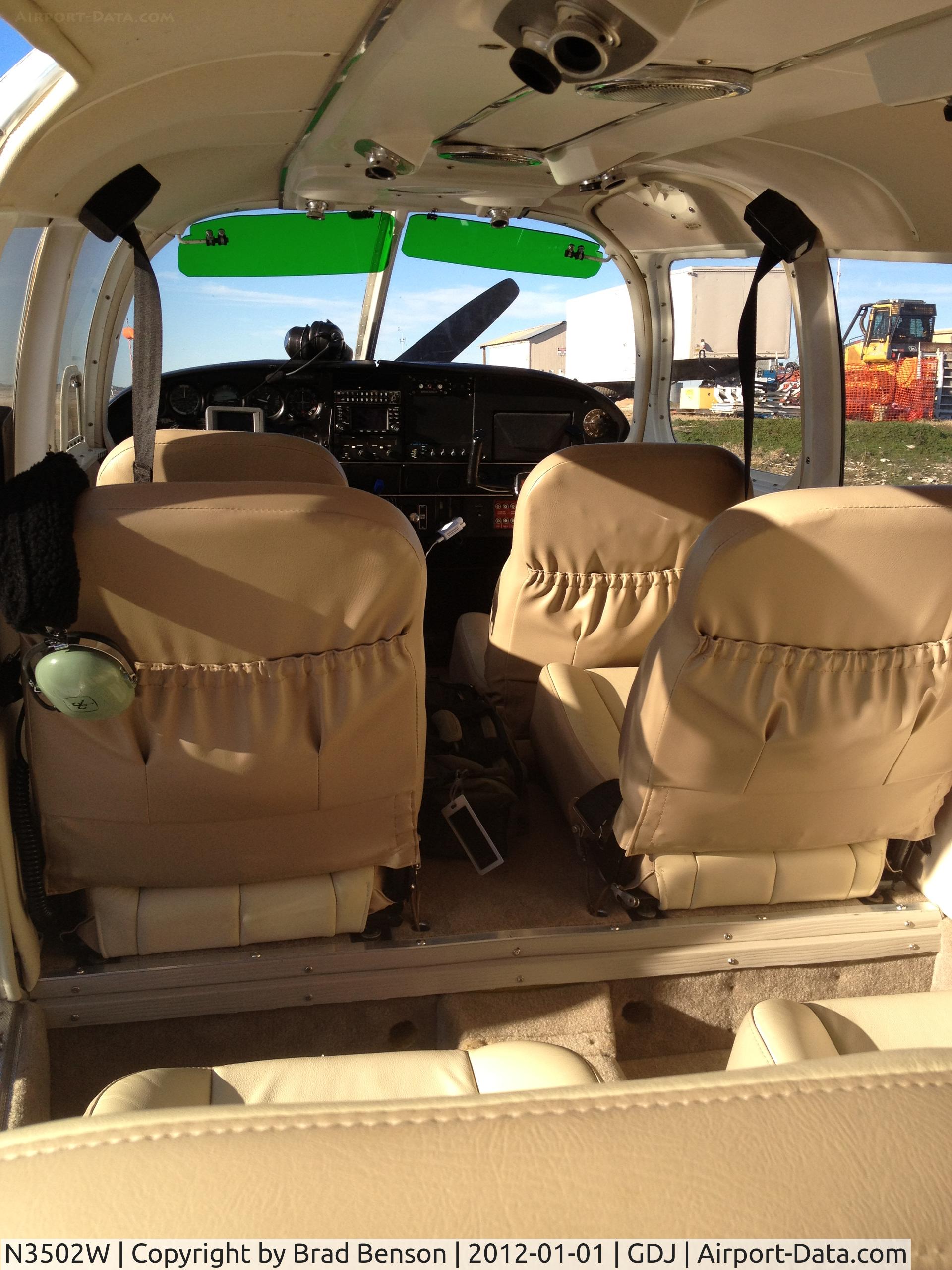 N3502W, 1966 Piper PA-32-260 Cherokee Six Cherokee Six C/N 32-383, Interior Shot, 2011