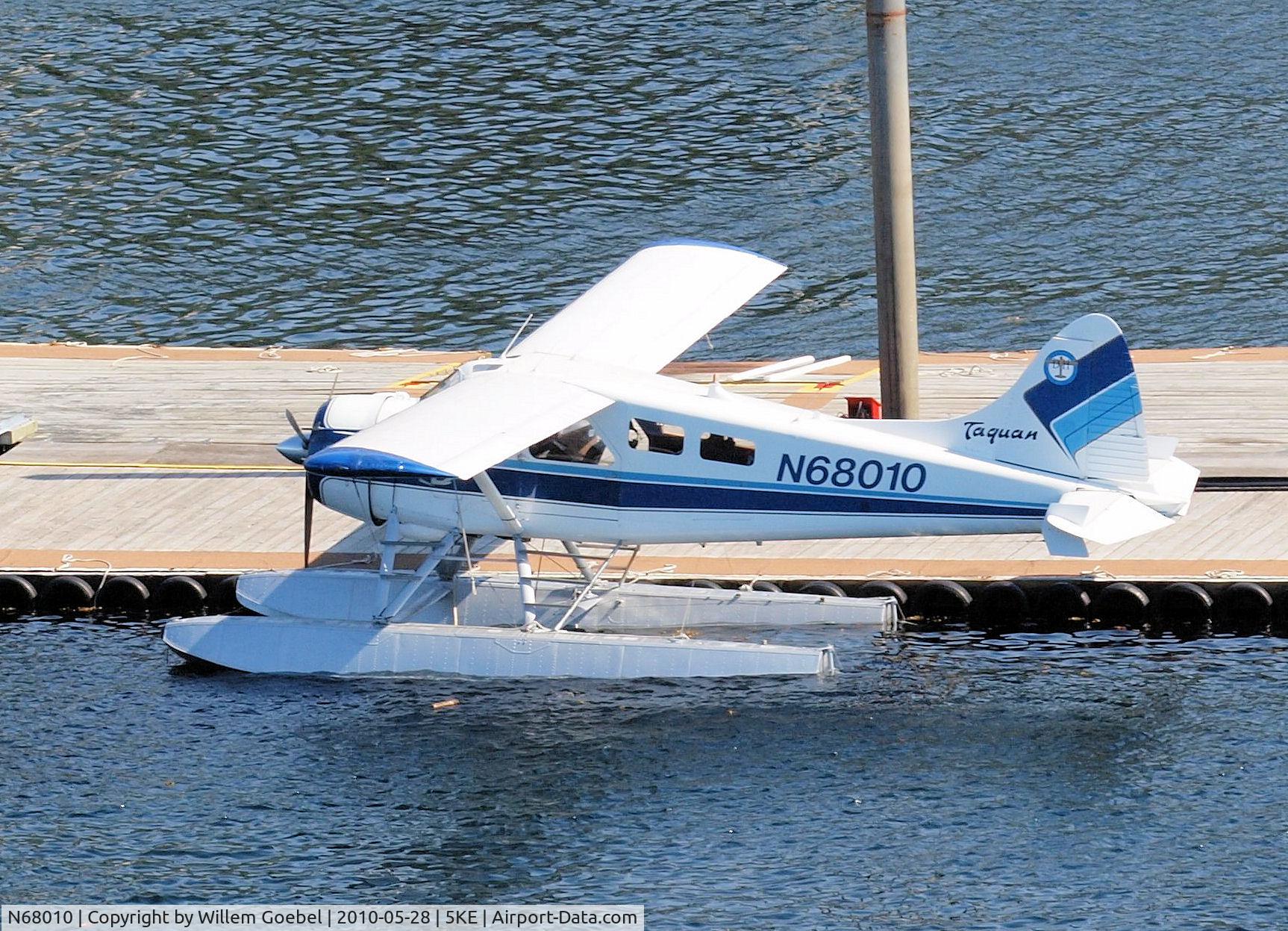 N68010, 1958 De Havilland Canada U-6A Beaver C/N 1243, Parking in the harbour of Kitchikan