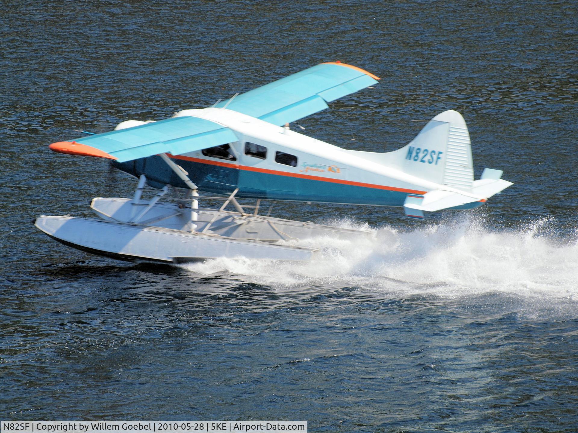 N82SF, 1955 De Havilland Canada Beaver DHC-2 C/N 839, Take off from the harbour of Kitchikan
