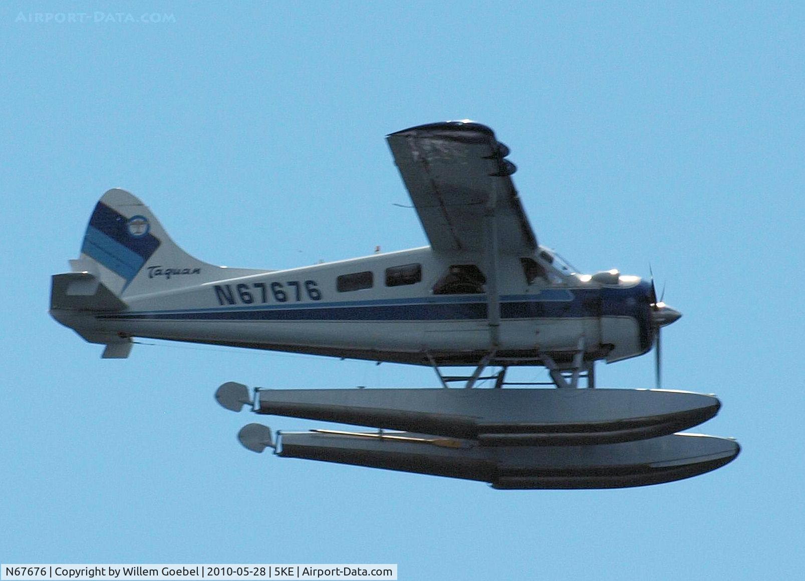N67676, 1954 De Havilland Canada Beaver DHC-2 MK.1 C/N 809, Fly over the harbour of Kitchikan