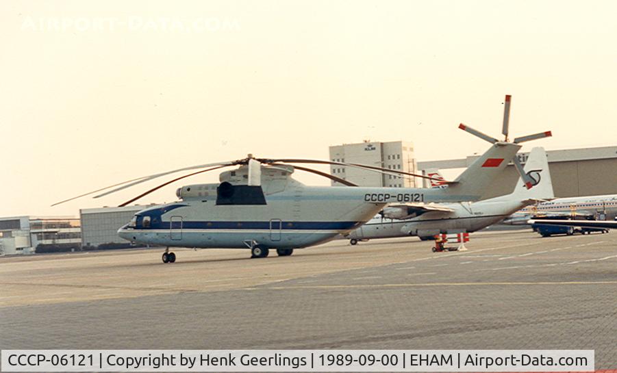 CCCP-06121, 1989 Mil Mi-26T Halo C/N 34001212305, Schiphol Easr