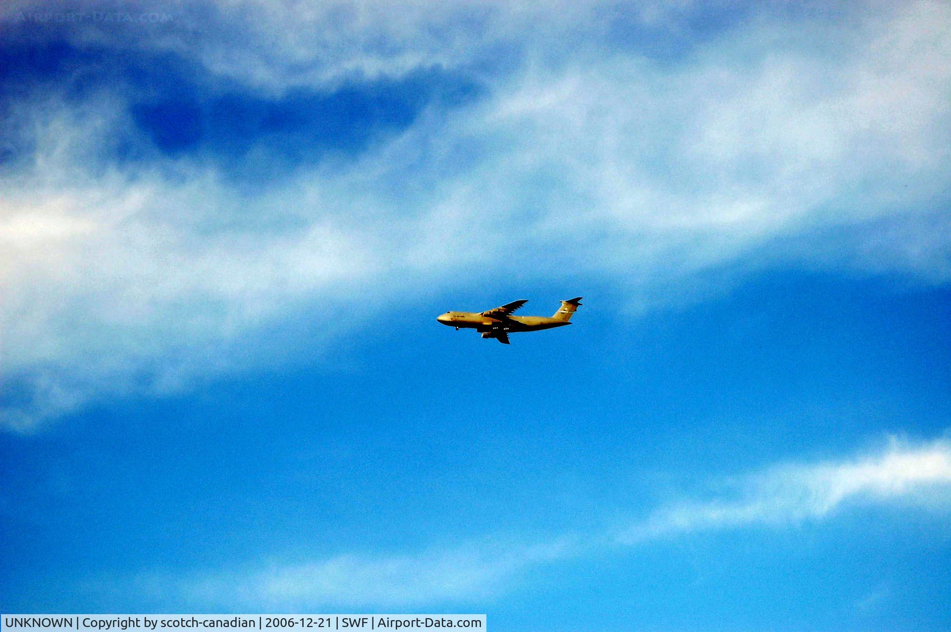 UNKNOWN, Miscellaneous Various C/N unknown, NY Air National Guard C-5A Galaxy on final approach to Stewart International Airport, Newburgh, NY