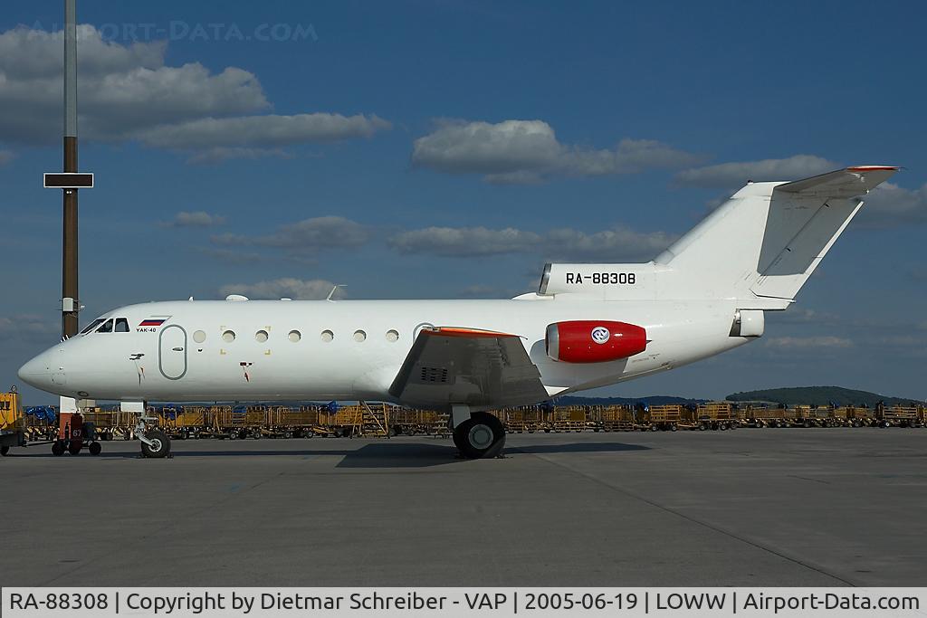 RA-88308, 1972 Yakovlev Yak-40 C/N 9230224, Yakovlev 40