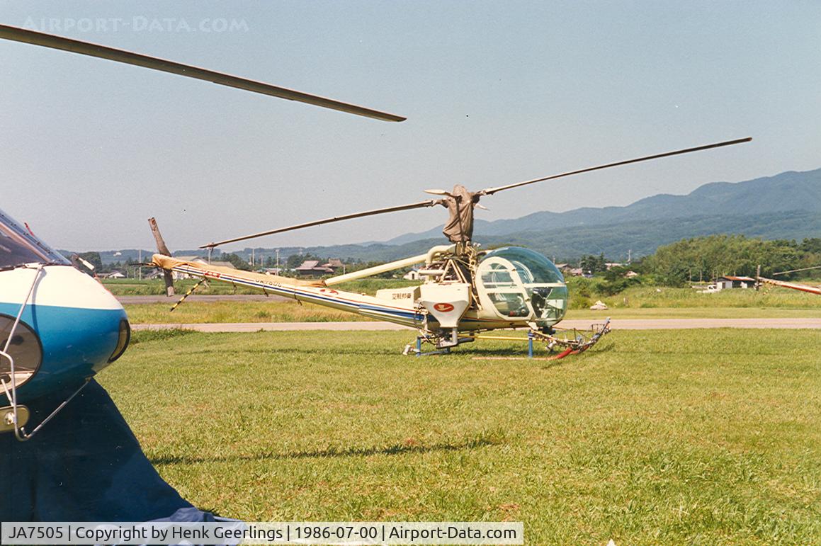 JA7505, Hiller UH-12E C/N 2265, Sado Island , Japan