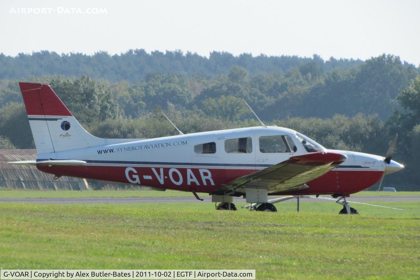 G-VOAR, 1995 Piper PA-28-181 Cherokee Archer III C/N 28-43011, Parked on the grass