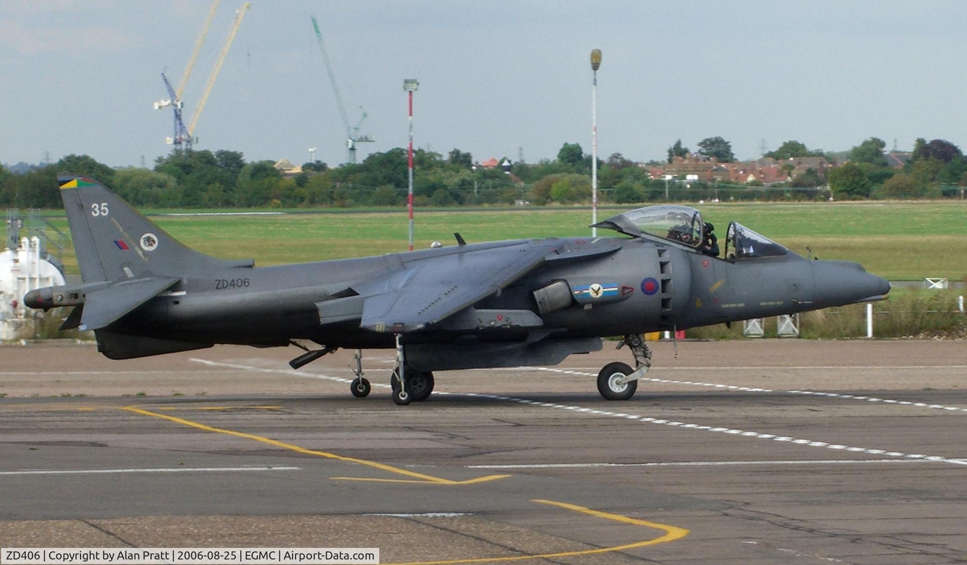 ZD406, 1989 British Aerospace Harrier GR.7 C/N P35, taxiing out for departure