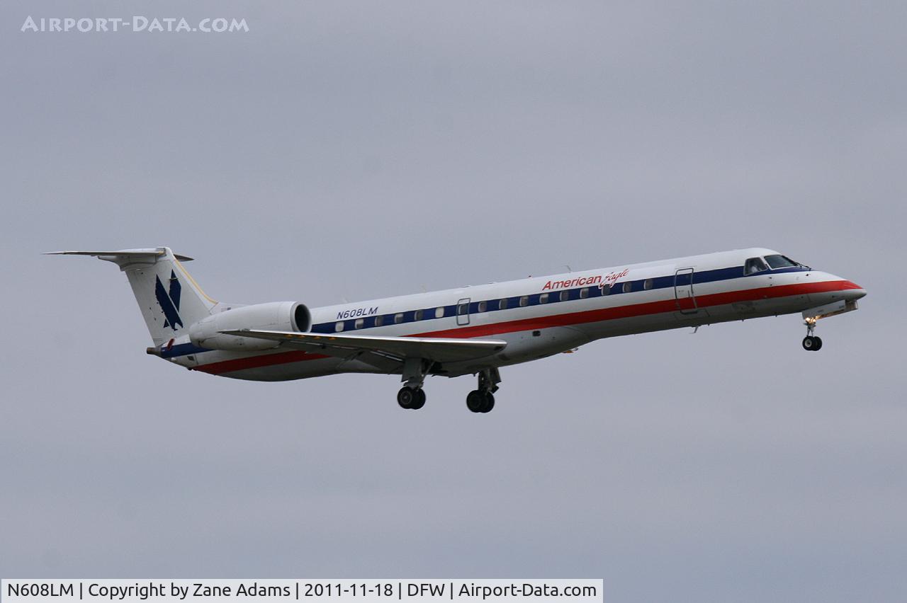 N608LM, 1998 Embraer ERJ-145LR (EMB-145LR) C/N 145068, American Eagle Landing at DFW Airport.