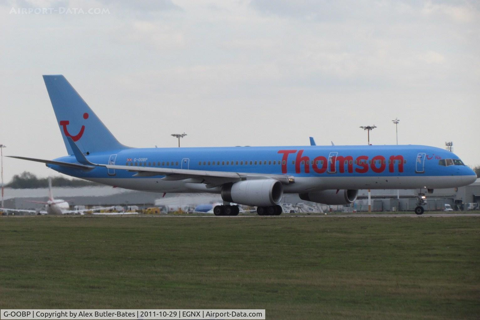 G-OOBP, 2000 Boeing 757-2G5 C/N 30394, 