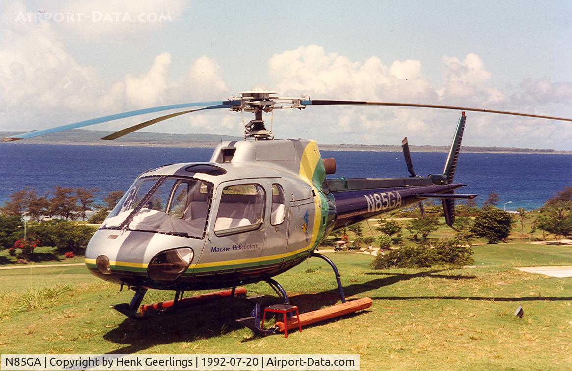 N85GA, Aerospatiale AS-350B Ecureuil C/N 2362, Macaw Helicopters, Coral Ocean Point , Saipan