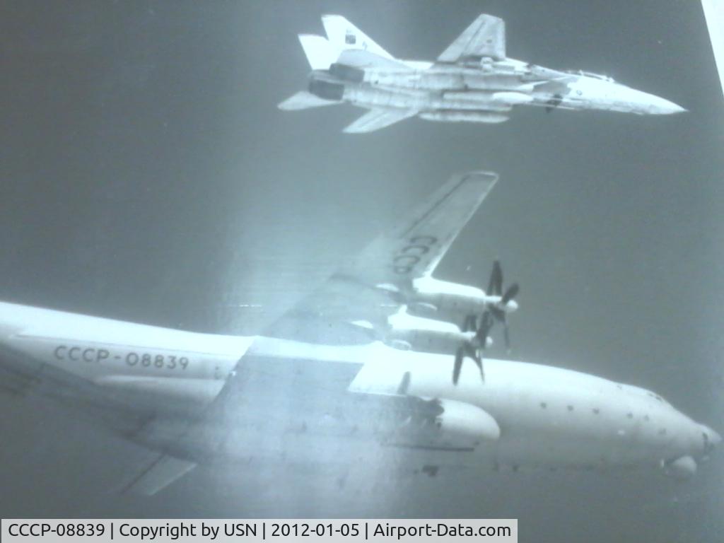 CCCP-08839, 1969 Antonov An-22 C/N 8340110, CCCP-08839 being intercepted by a VF-11 F14 Tomcat