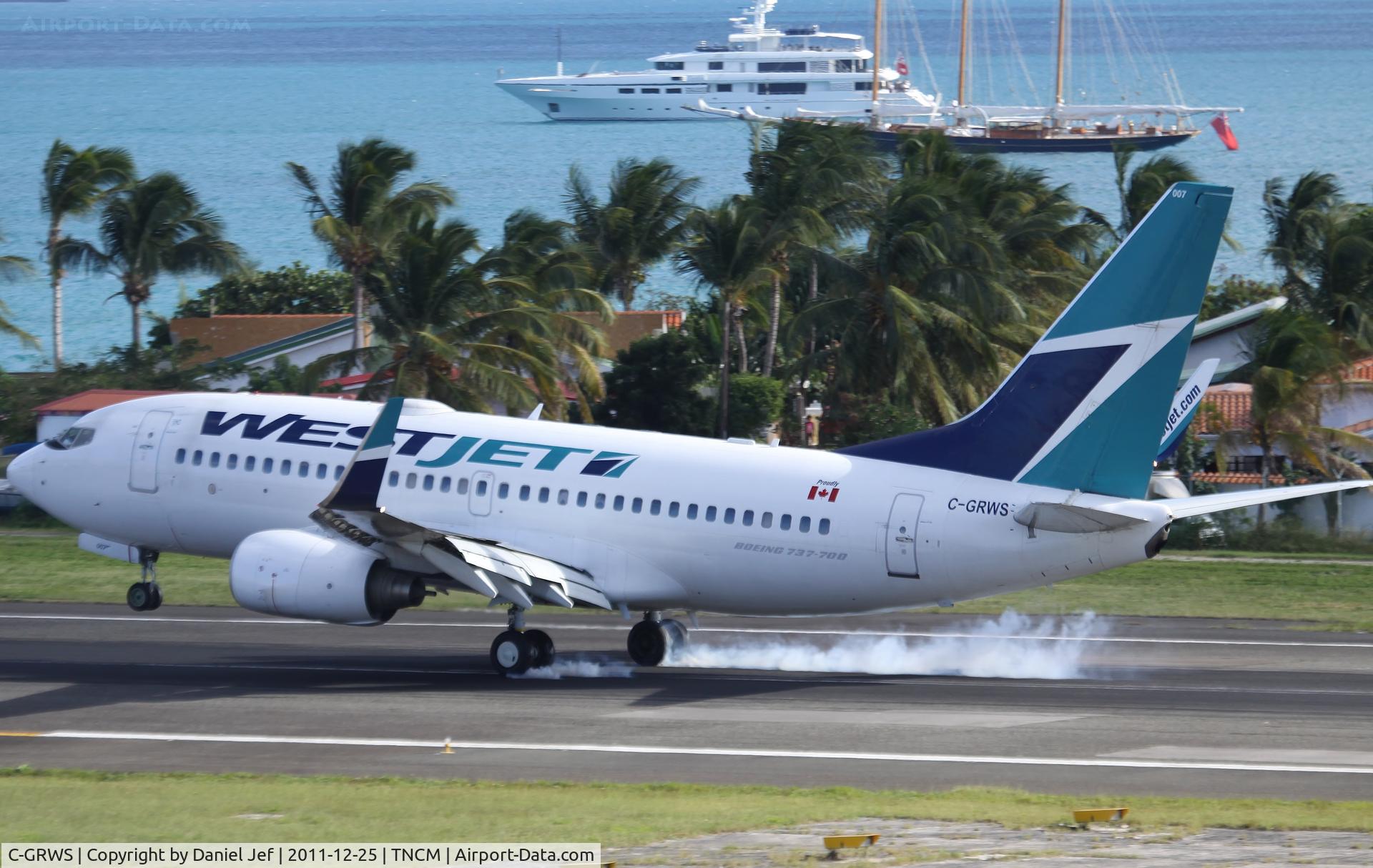 C-GRWS, 2002 Boeing 737-76N C/N 32881, C-GRWS