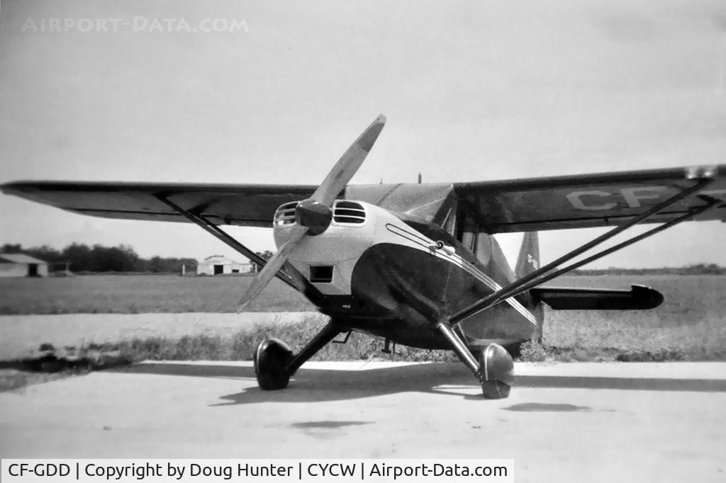 CF-GDD, 1947 Stinson 108-2 Voyager C/N 108 2163, A photo of Stinson CF-GDD, taken in the early 1950's by the then owner Clifford A. Skelton, my grandfather, at Chilliwack Airport, BC